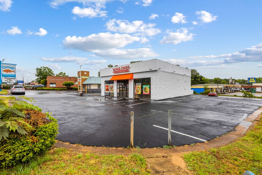 More Photos Of 465 W Pike St, Lawrenceville Freestanding For Sale
