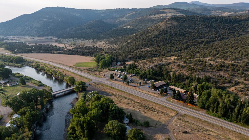 More Photos Of 27680 US Highway 160, South Fork Hotel For Sale