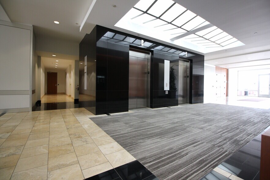 More Photos Of 3536 Concours, Ontario Office For Lease