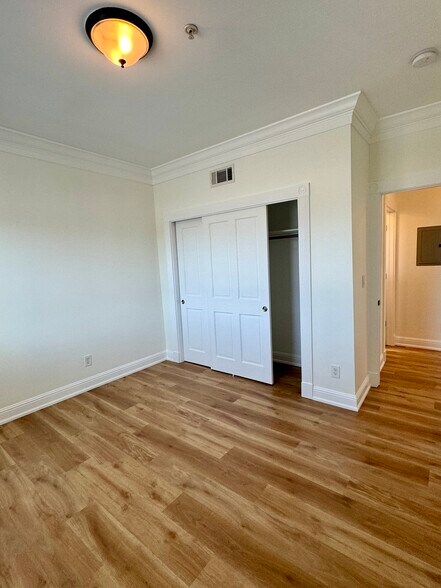 More Photos Of 2415 San Pablo Ave, Oakland Apartments For Sale