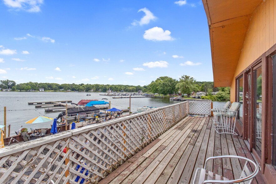 More Photos Of 356 King St, Fair Haven Marina For Sale