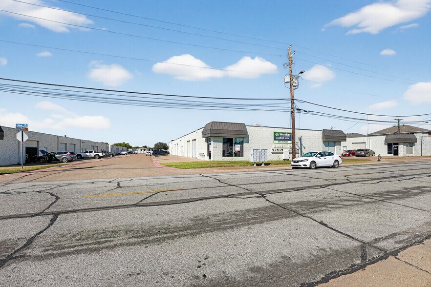 More Photos Of 410-420 Lillard Rd, Arlington Flex For Lease