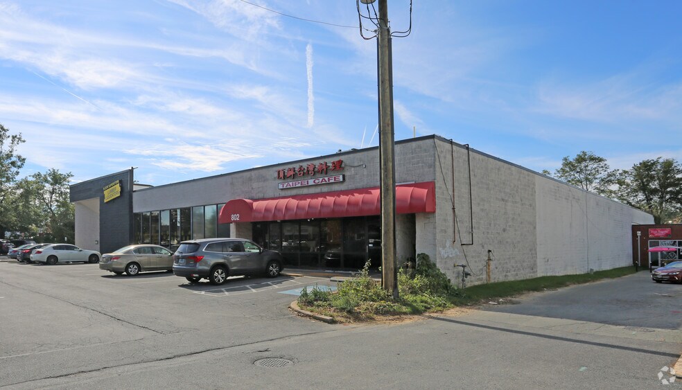 More Photos Of 800-802 Hungerford Dr, Rockville General Retail For Sale