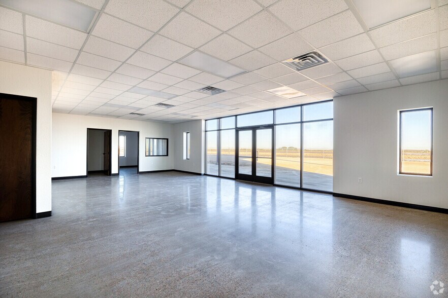 More Photos Of 14521 W I-20, Odessa Warehouse For Lease