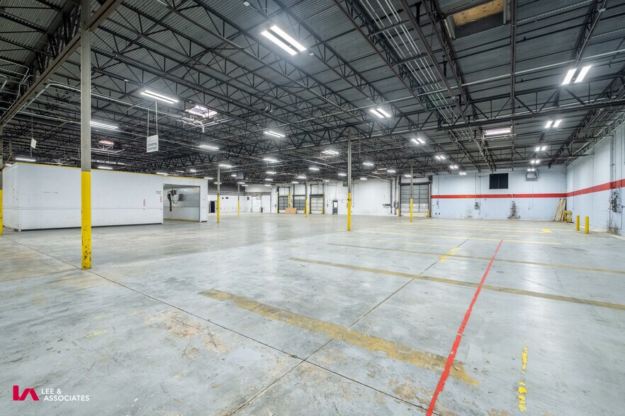 More Photos Of 5383 Truman Dr, Decatur Warehouse For Lease
