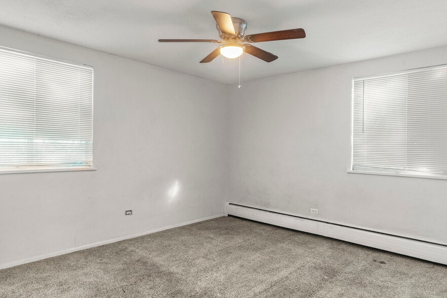 More Photos Of 1995 Del Mar Pky, Aurora Apartments For Sale