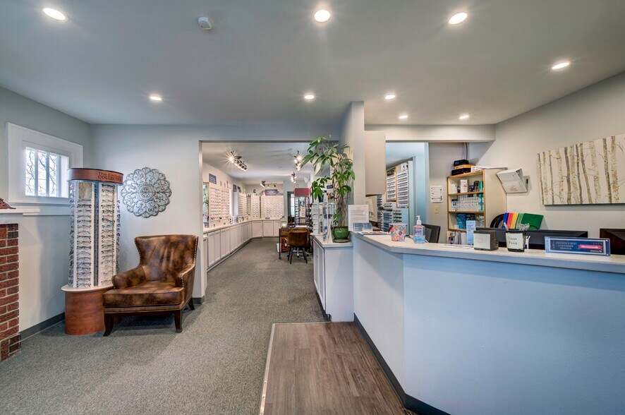 More Photos Of 1625 E Platte Ave, Colorado Springs Office For Sale