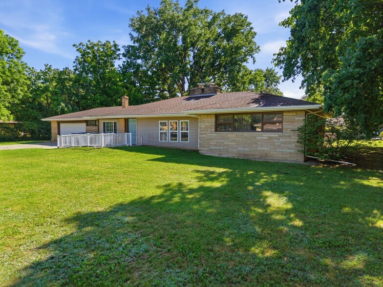 Primary Photo Of , Saginaw Healthcare For Sale