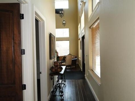 More Photos Of 320 E Main St, Lewisville Office For Lease