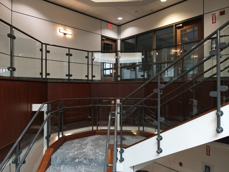 More Photos Of 1390 Ridgeview Dr, Allentown Office For Lease