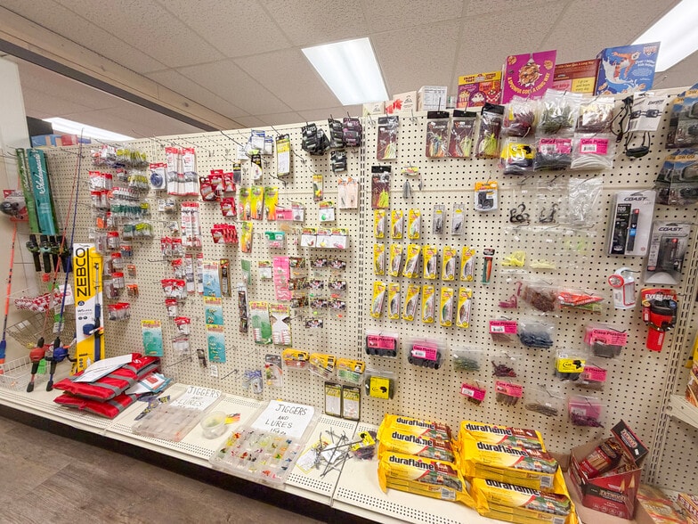 More Photos Of 1866 W Trask Lake Rd, Barton City Service Station For Sale
