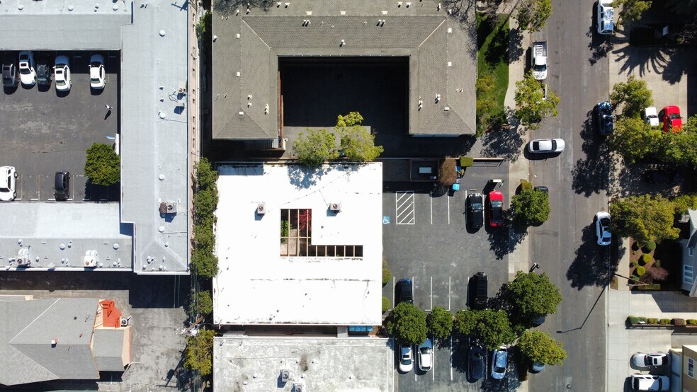More Photos Of 139 Arch St, Redwood City Medical For Lease