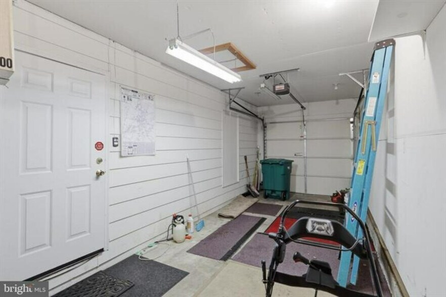 More Photos Of 23 S Colonial Dr, Hagerstown Office For Sale