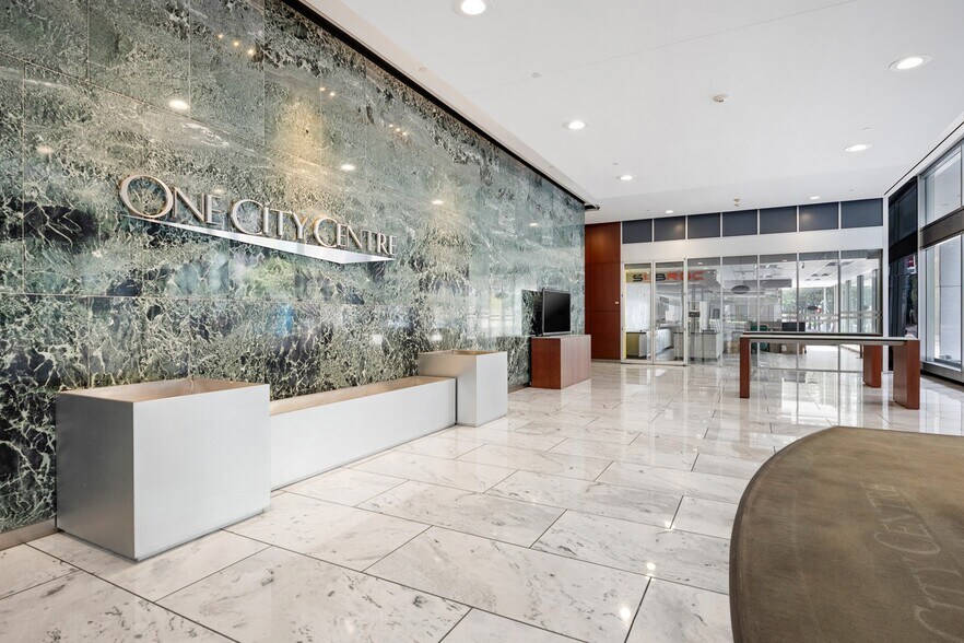 More Photos Of 1021 Main St, Houston Office For Lease