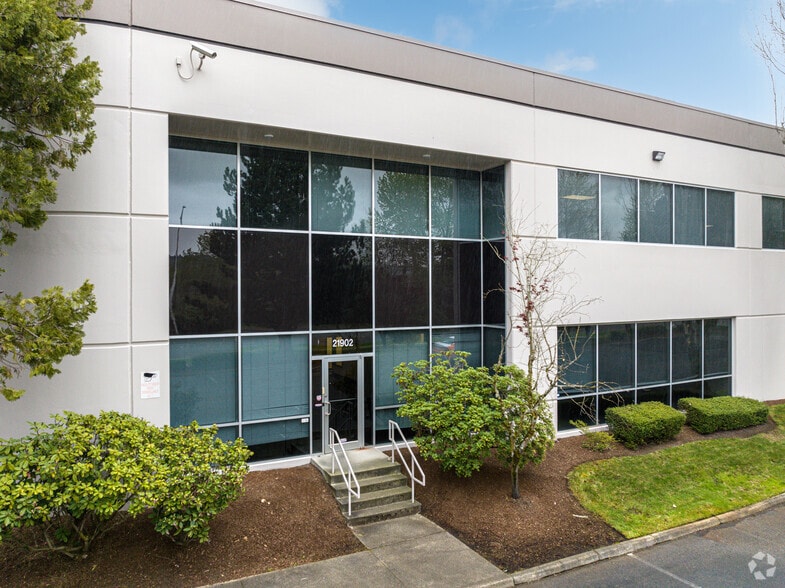 More Photos Of 21901 67th Ave S, Kent Distribution For Lease