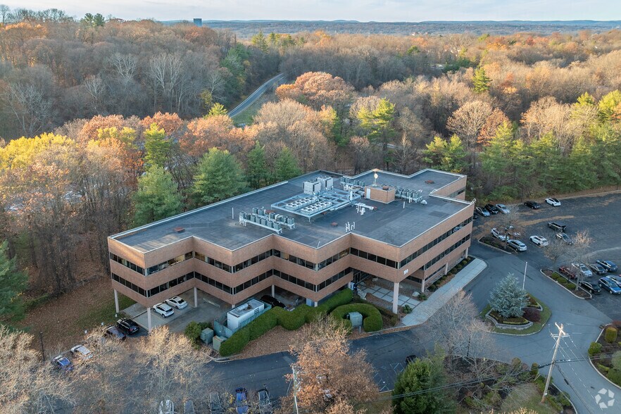 More Photos Of 100 Dutch Hill Rd, Orangeburg Medical For Lease