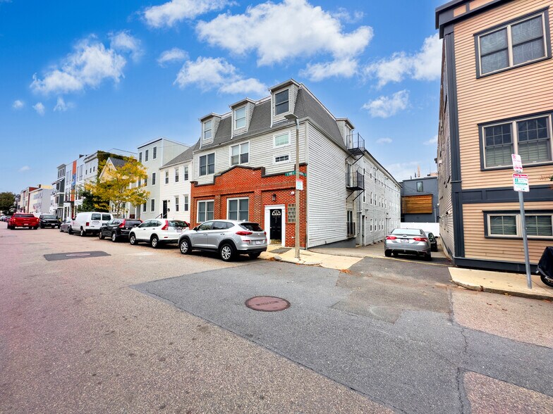 More Photos Of 550 E 3rd St, Boston Apartments For Sale