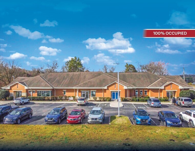 Primary Photo Of 2130 Charles G Seivers Blvd, Clinton Medical For Sale