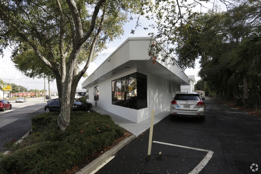 More Photos Of 4302 Henderson Blvd, Tampa Medical For Lease