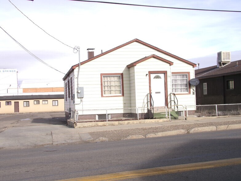 More Photos Of 99 Center St, Rock Springs Storefront For Sale