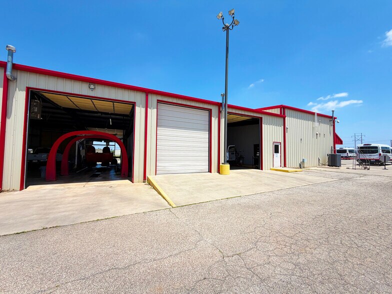 More Photos Of 3701 S Meridian Ave, Oklahoma City Warehouse For Sale