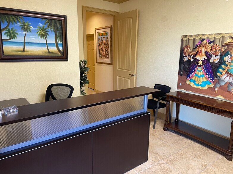 More Photos Of 1216 SW 4th St, Cape Coral Office For Lease