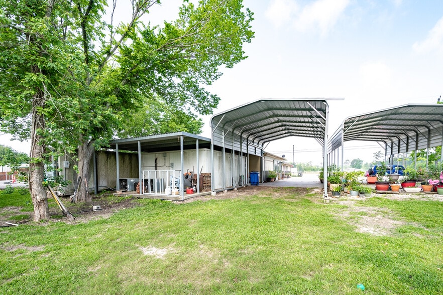 More Photos Of 21014 FM 2100 Rd, Crosby Freestanding For Sale