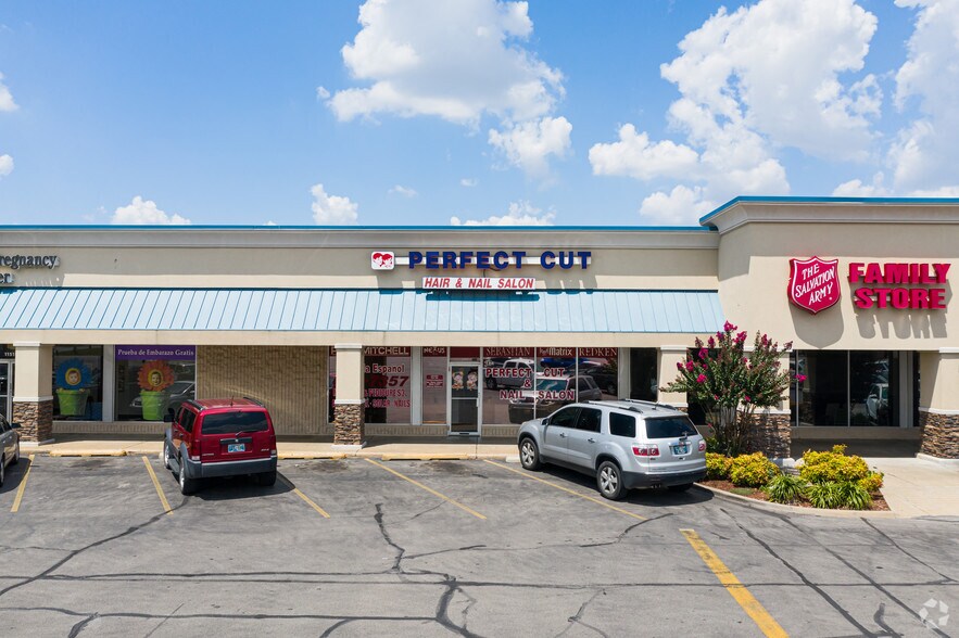 More Photos Of 11307 Garnett Rd, Tulsa Unknown For Lease