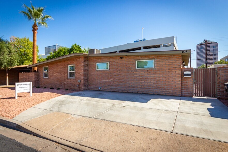 More Photos Of 207 E Monterey Way, Phoenix Office Residential For Sale