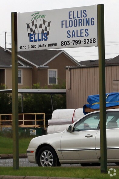 More Photos Of 1340 Old Dairy Dr, Columbia Warehouse For Lease