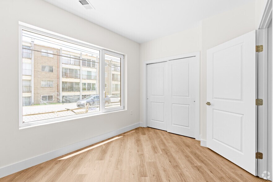 More Photos Of 1415 Young St SE, Washington Apartments For Sale