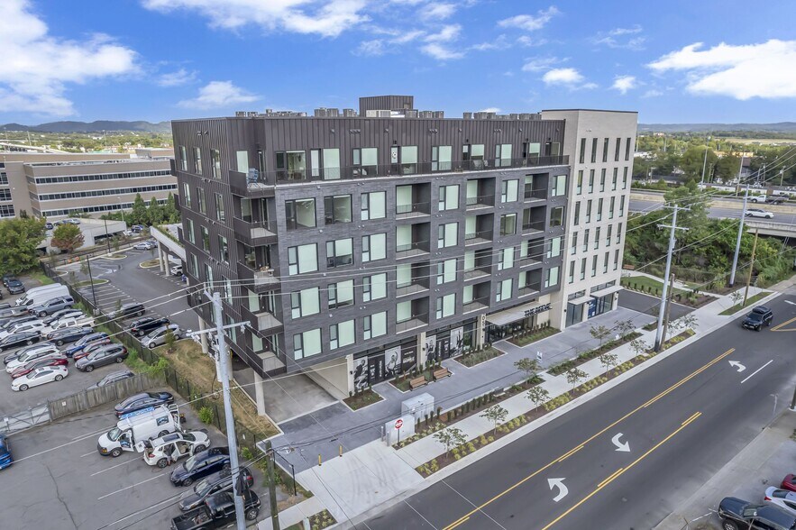 More Photos Of 405 40th Ave N, Nashville Apartments For Lease