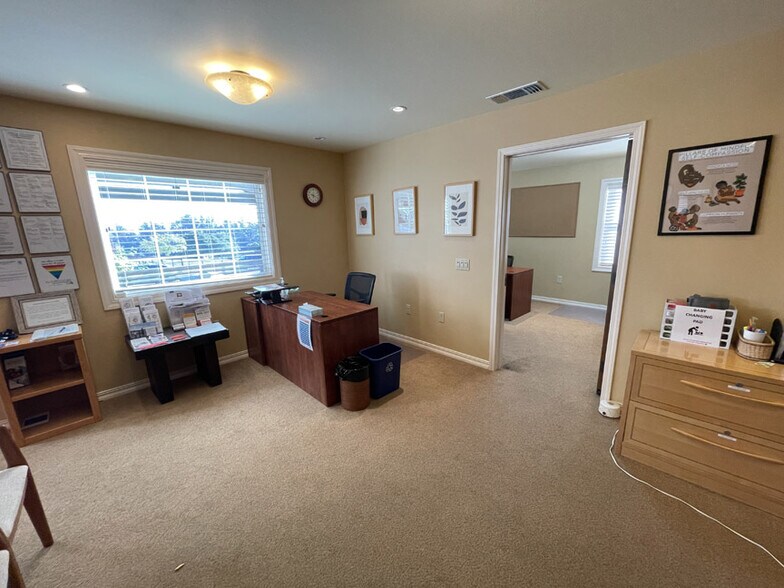 More Photos Of 365 Kuck Ln, Petaluma Specialty For Sale