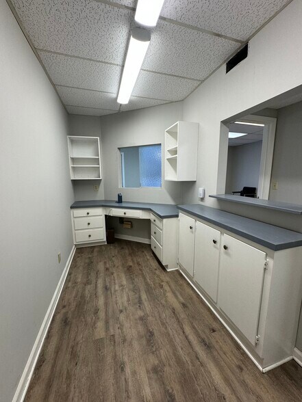 More Photos Of 813 Main St, Stone Mountain Medical For Lease