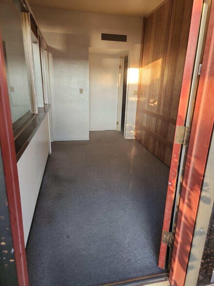 More Photos Of 8230 E Broadway Blvd, Tucson Medical For Sale