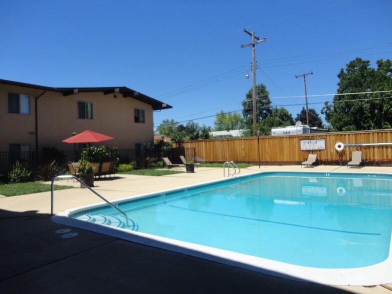 More Photos Of 10501 Croetto Way, Rancho Cordova Apartments For Sale