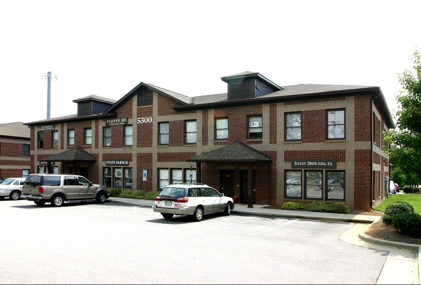 More Photos Of 5300 Six Forks Rd, Raleigh Medical For Lease