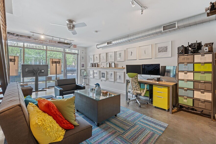 More Photos Of 1601 E Cesar Chavez St, Austin Multifamily For Sale
