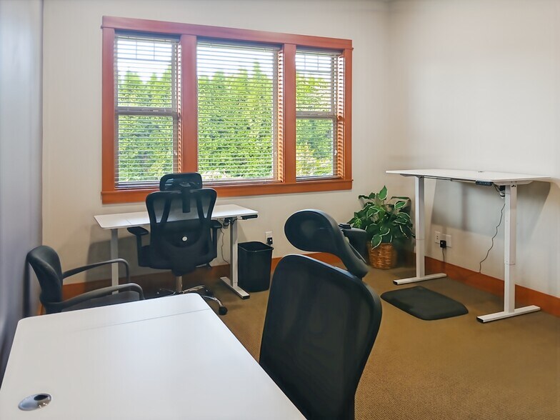 More Photos Of 3559 National Dr, Medford Coworking Space