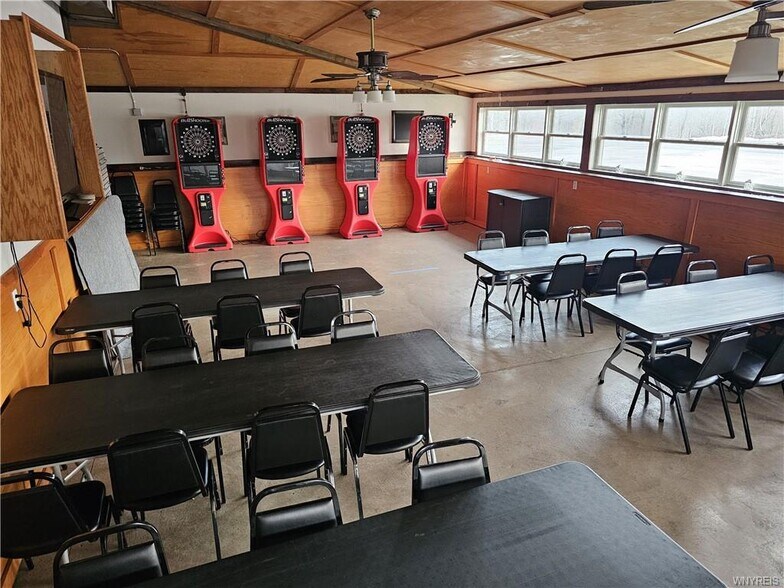 More Photos Of 3719 Abbott Rd, Orchard Park Restaurant For Sale
