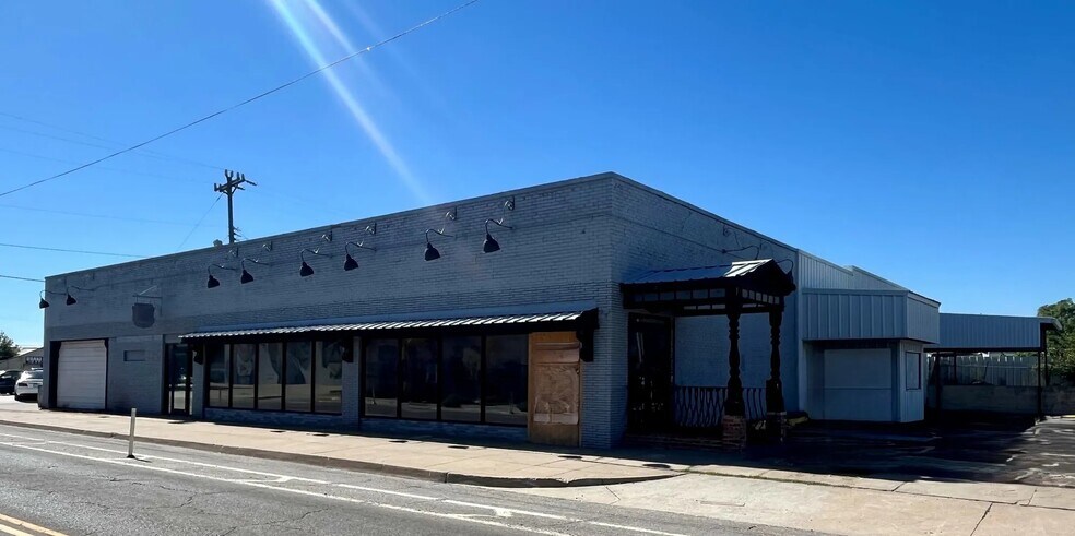 More Photos Of 215 N Western Ave, Oklahoma City Warehouse For Lease