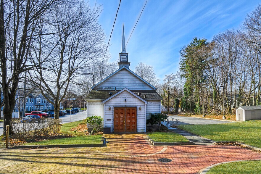 Primary Photo Of 109 Roslyn Rd, Roslyn Heights Religious Facility For Lease