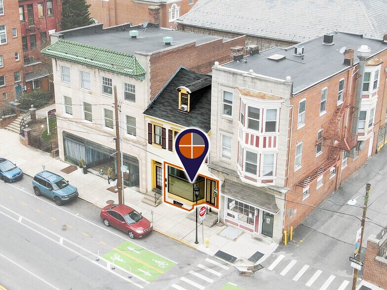 More Photos Of 27 E King St, York General Retail For Sale