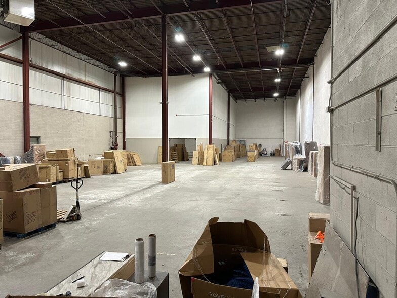 More Photos Of 58 R Pulaski St, Peabody Distribution For Lease