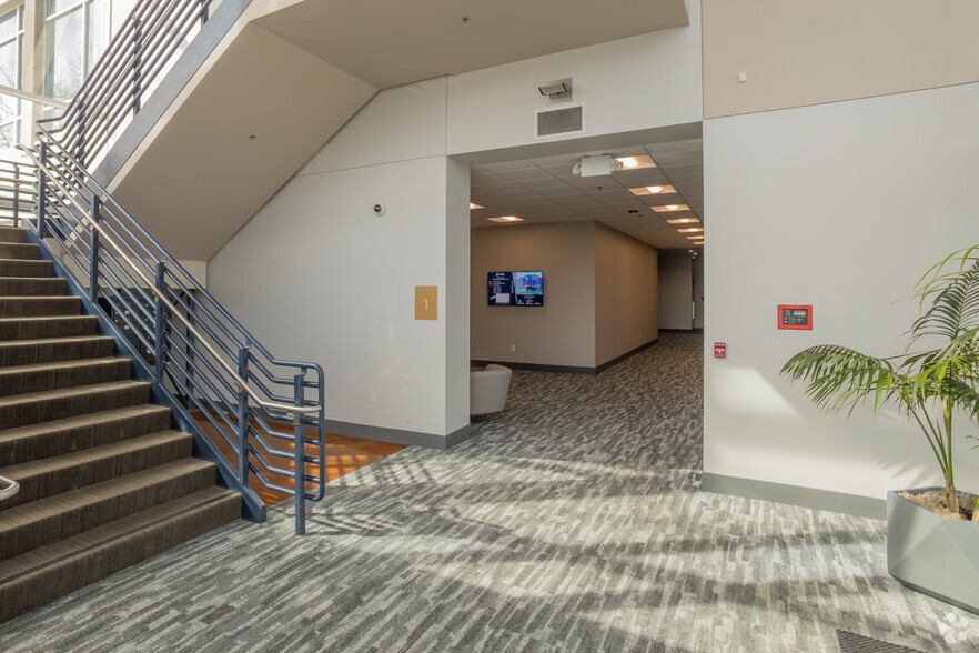 More Photos Of 4207 Town Center Blvd, El Dorado Hills Office For Lease