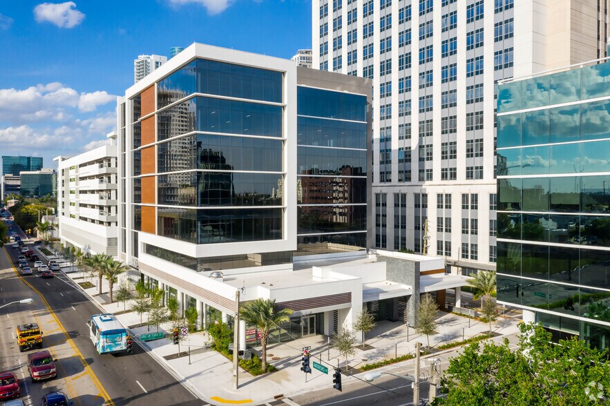 More Photos Of 550 S Andrews Ave, Fort Lauderdale Office Residential For Lease