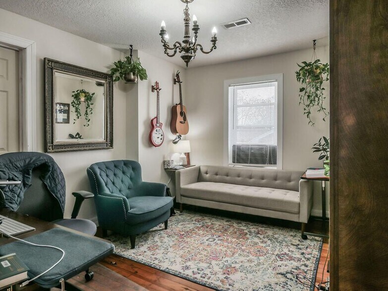 More Photos Of 203 W Washington Ave, Athens Freestanding For Sale