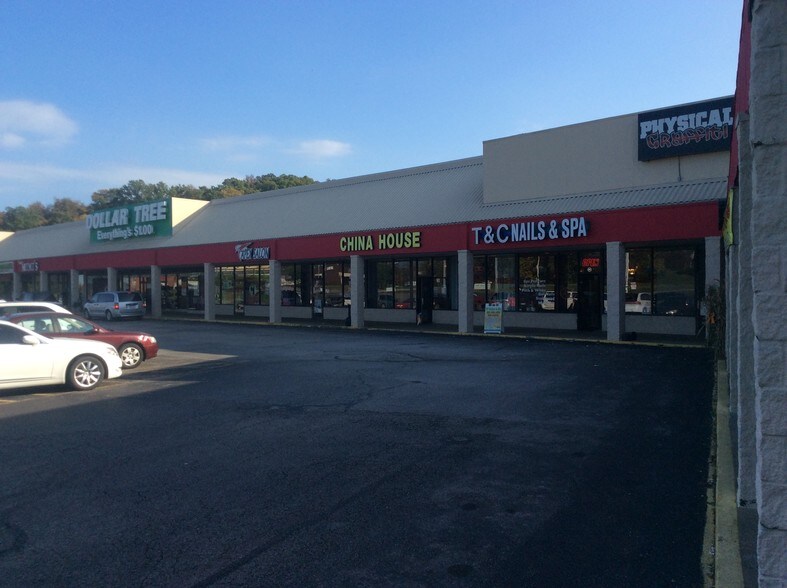 More Photos Of 5636 US Route 60, Huntington Unknown For Lease