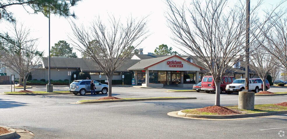 More Photos Of 109 Volvo Pky, Chesapeake Unknown For Lease