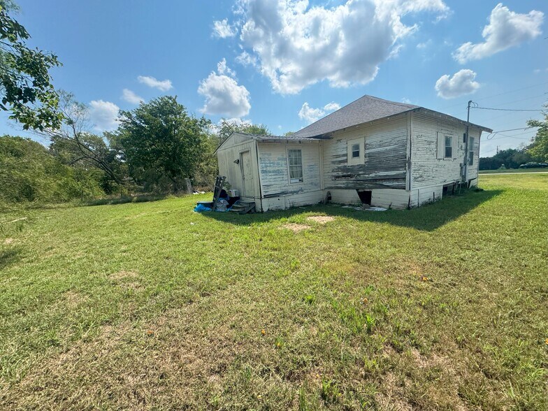 More Photos Of 5928 Fair Rd, Kaufman General Retail For Sale